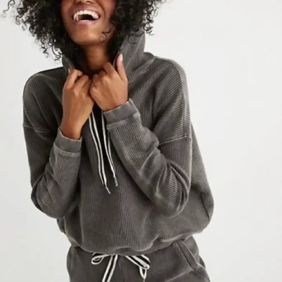 aerie Tops - NWT Aerie Hoodie